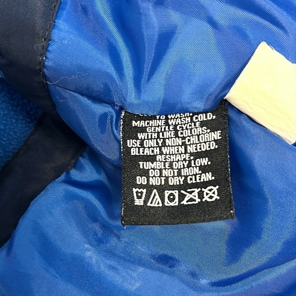 Snozu - insulated winter/ski jacket. Size 3T - Picture 7 of 9